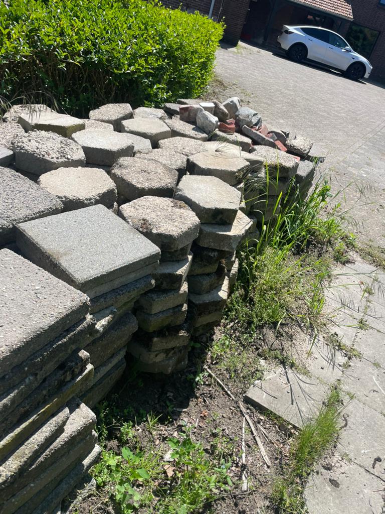 Gratis tegels, Tuin en Terras, Ophalen of Verzenden, Zo goed als nieuw, Beton, Terrastegels