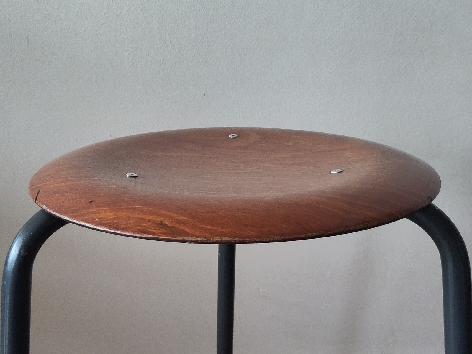 Vintage Industriële Marko kruk hout metaal Bijzettafeltje, Huis en Inrichting, Gebruikt, ., Ophalen of Verzenden, .