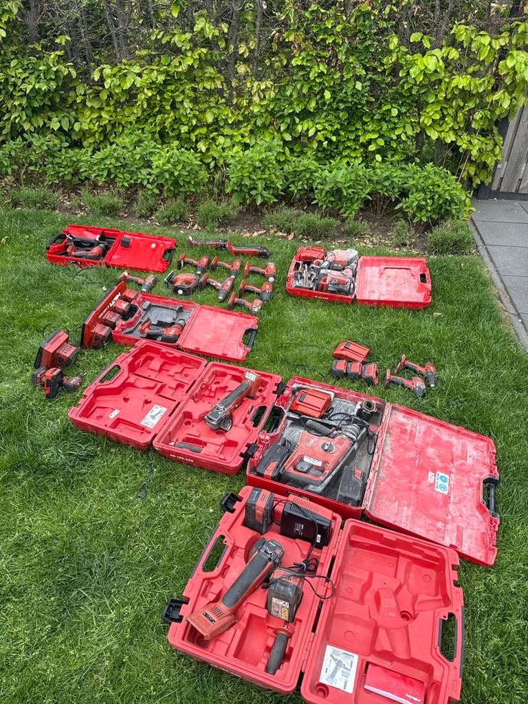 Hilti Gereedschapspakket: 12V, 14.4V, 22V, 36V, Ophalen, Zo goed als nieuw, Hydraulisch, Garagekrik