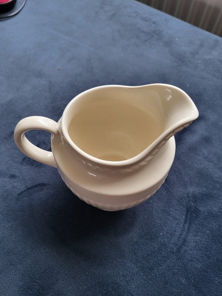 Wedgewood Edme melkkannetje 0,25 liter, Klassiek, Overige typen, Ophalen of Verzenden, Zo goed als nieuw