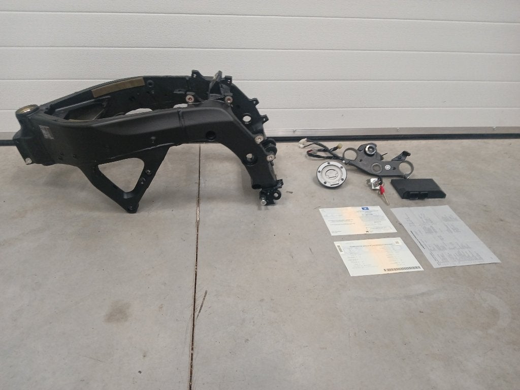 Yamaha R6 frame met kenteken bj 2008-2016, Motoren, Ophalen, Gebruikt