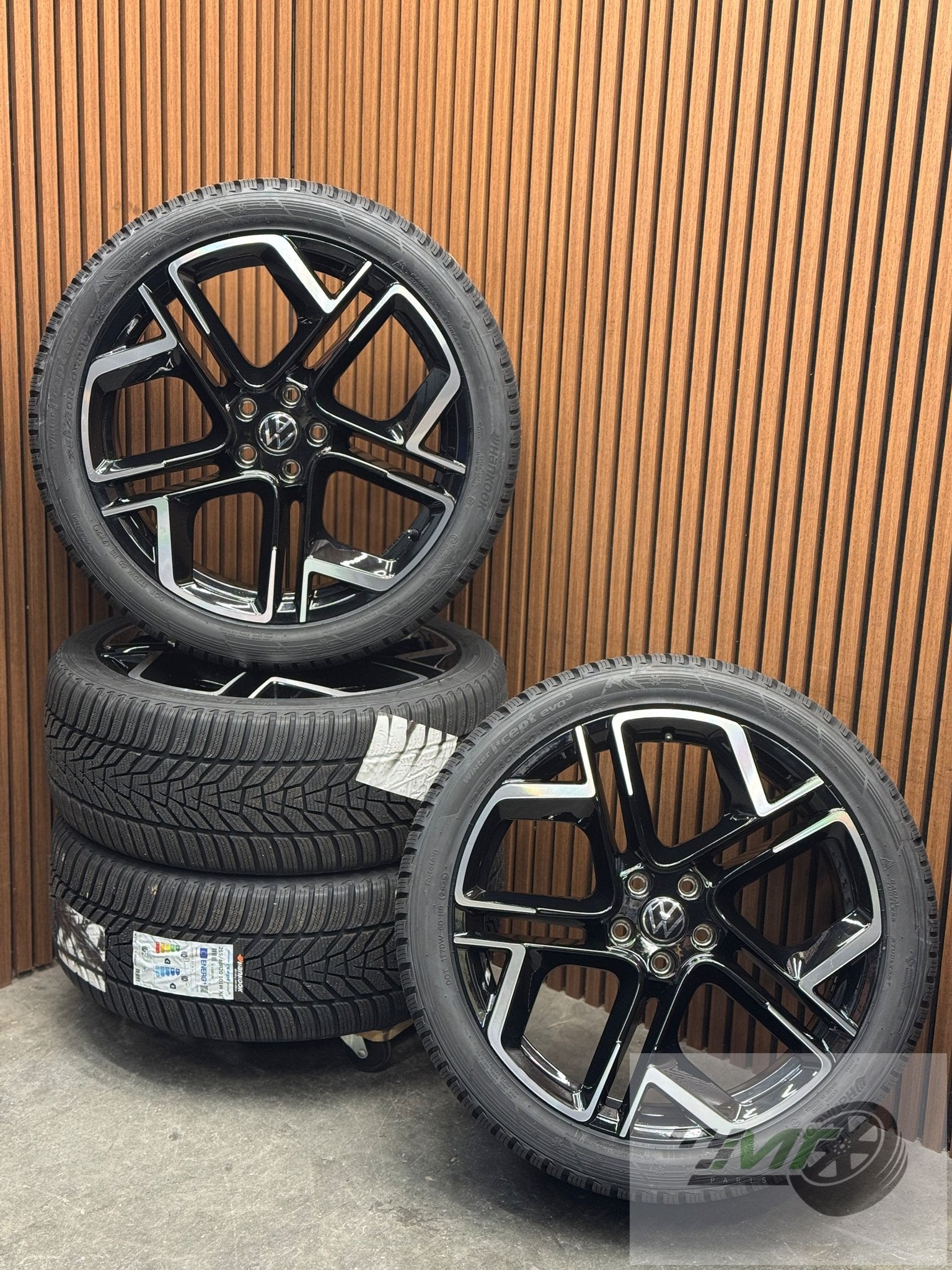 ️20" Vw Tiguan Tayron YORK Leeds Suzuka WINTER BTW OEM, 255 mm, -, -, Banden en Velgen