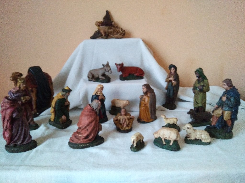 KERST-STAL,  20 beeldjes 4,5 tot 19 cm hand beschilderd, Ophalen of Verzenden, Gebruikt