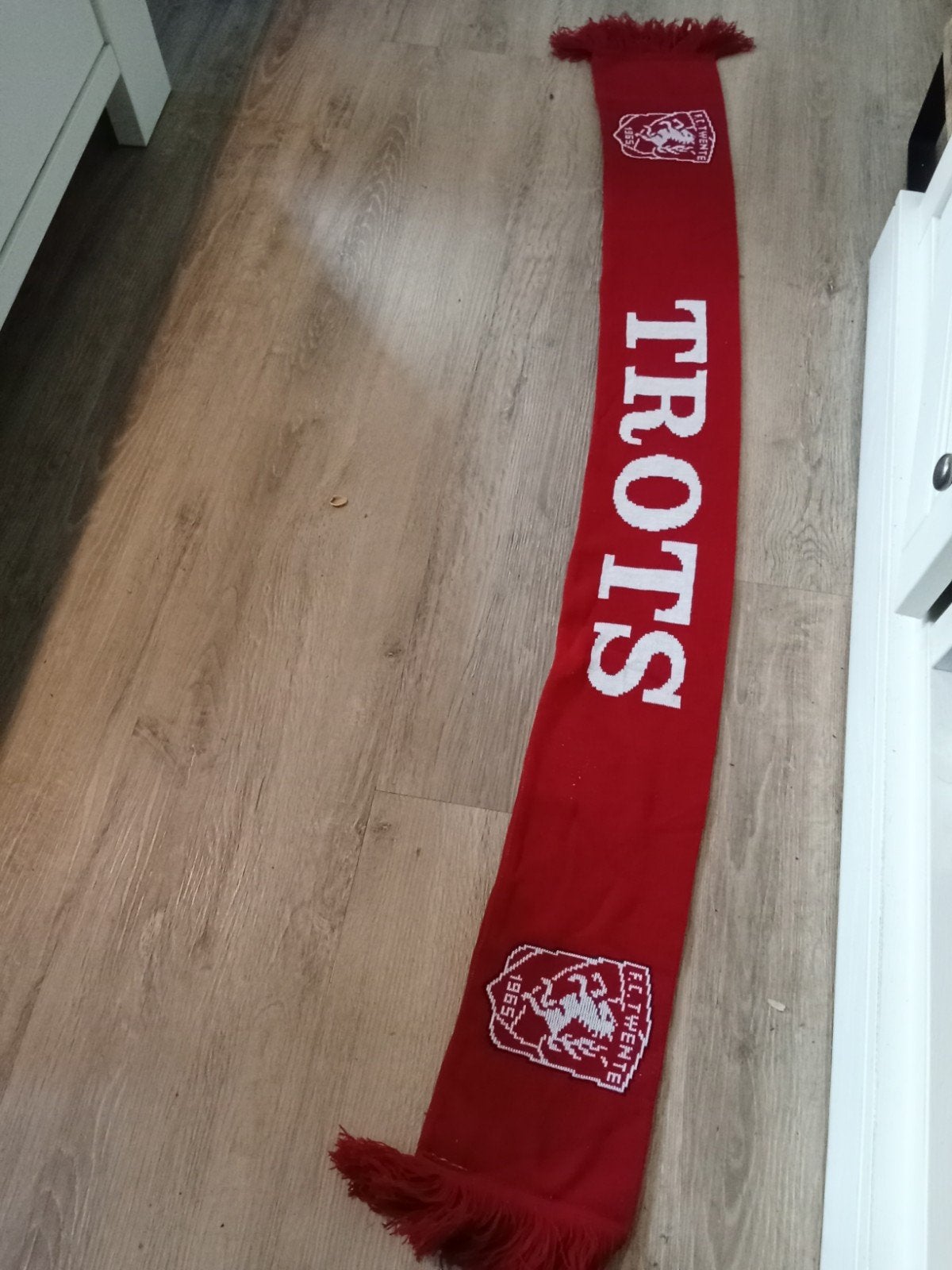 Leuke fc twente sjaal te koop mag voor klein bedrag weg, Verzamelen, Sportartikelen en Voetbal, Ophalen, Zo goed als nieuw, F.C. Twente