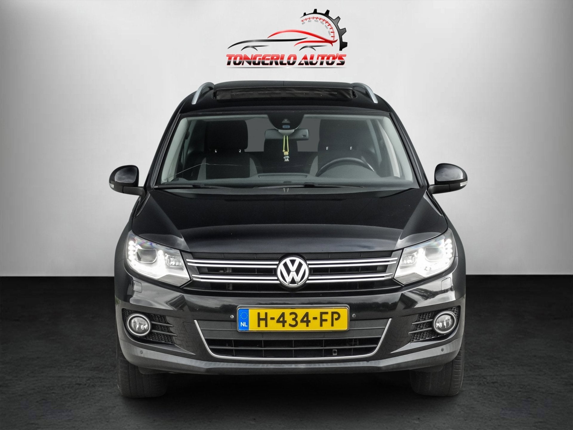 Foto 3 van Volkswagen Tiguan 2.0 TSI Sport&Style 4motion R-line Edition