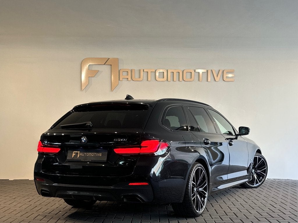 BMW 5-serie Touring 530i High Ex M Sport Pano|Memory|Laser, Auto's, BMW, Automaat, 1998 cc, Gebruikt, 4 cilinders