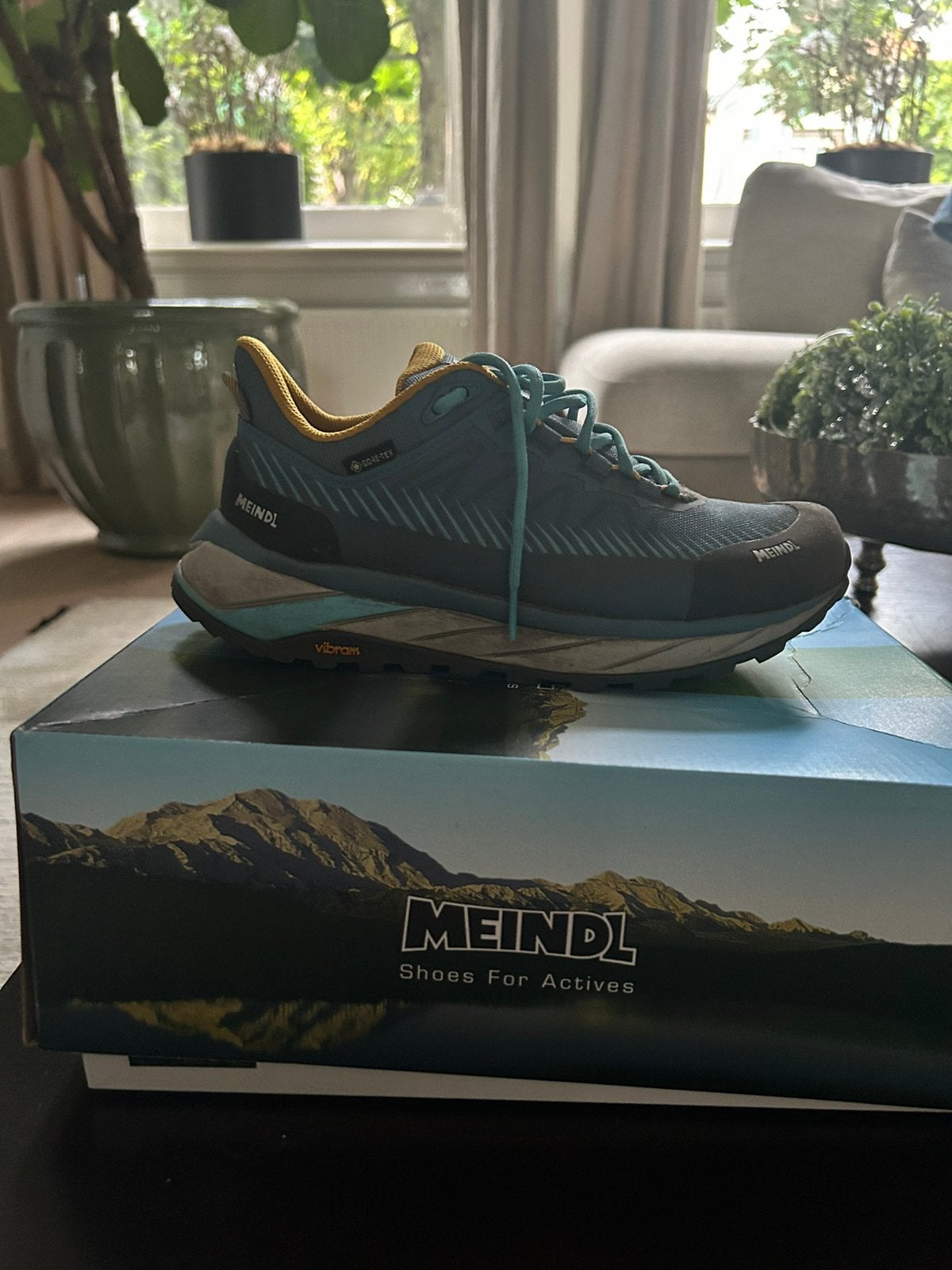 Meindl DAMES wandelschoenen maat 38, Blauw, Ophalen of Verzenden, Zo goed als nieuw, Wandelschoenen of Bergschoenen