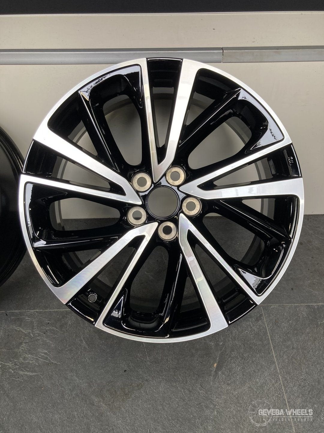 19” originele Toyota C-HR II (vanaf 2024) velgen 5x114.3 CLX, Auto-onderdelen, Banden en Velgen, 19 inch, Gebruikt, Velg(en), -