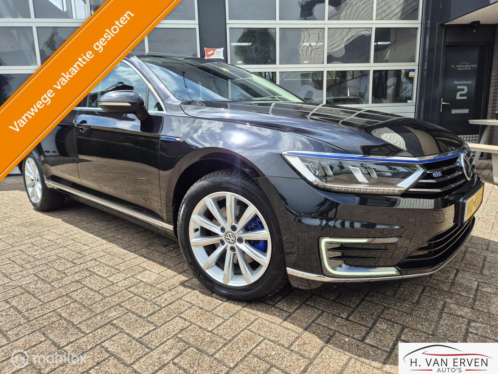 Volkswagen Passat Variant 1.4 TSI GTE Connected Series, Auto's, Volkswagen, Euro 6, 4 cilinders, Zwart, Automatische klimaatregeling