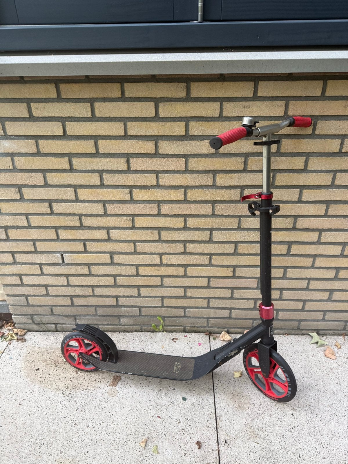 Hudora Step CLVR 250 - Zwart/Rood, Fietsen en Brommers, Ophalen, Zo goed als nieuw, Gewone step