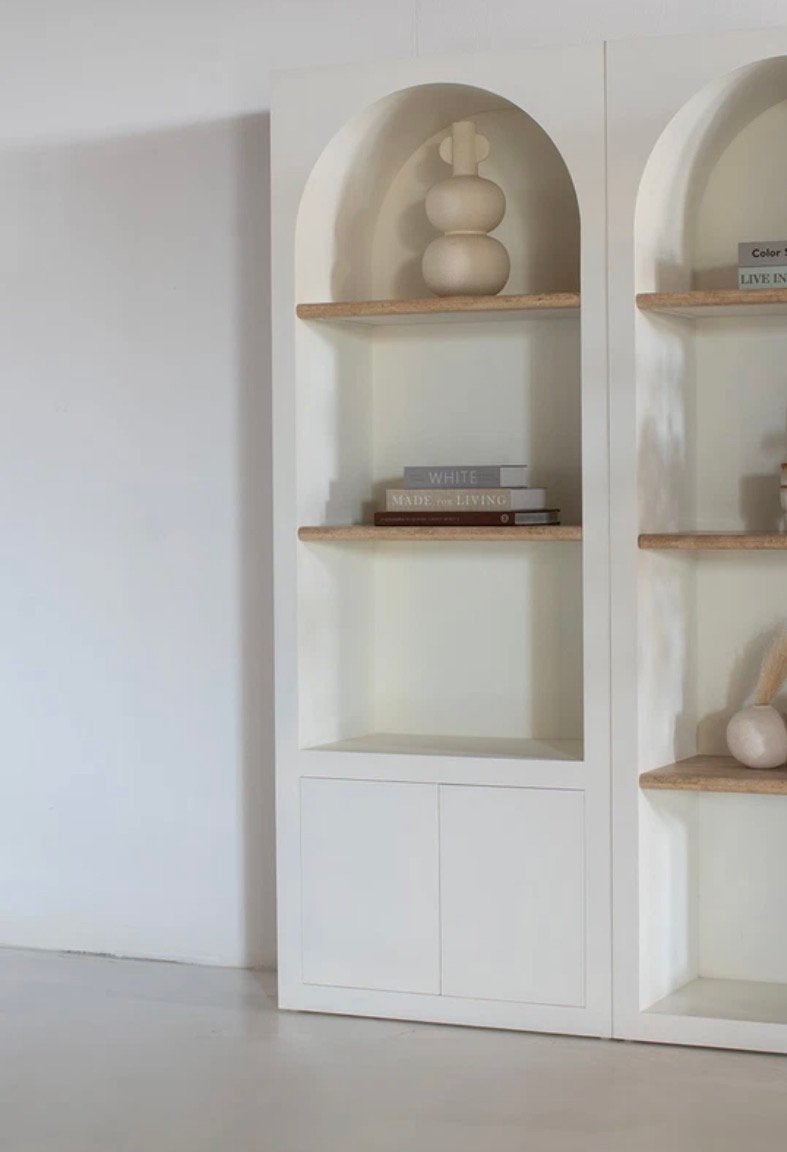 Kast met travertine schapjes, Ophalen, Zo goed als nieuw, 25 tot 50 cm, Minder dan 150 cm