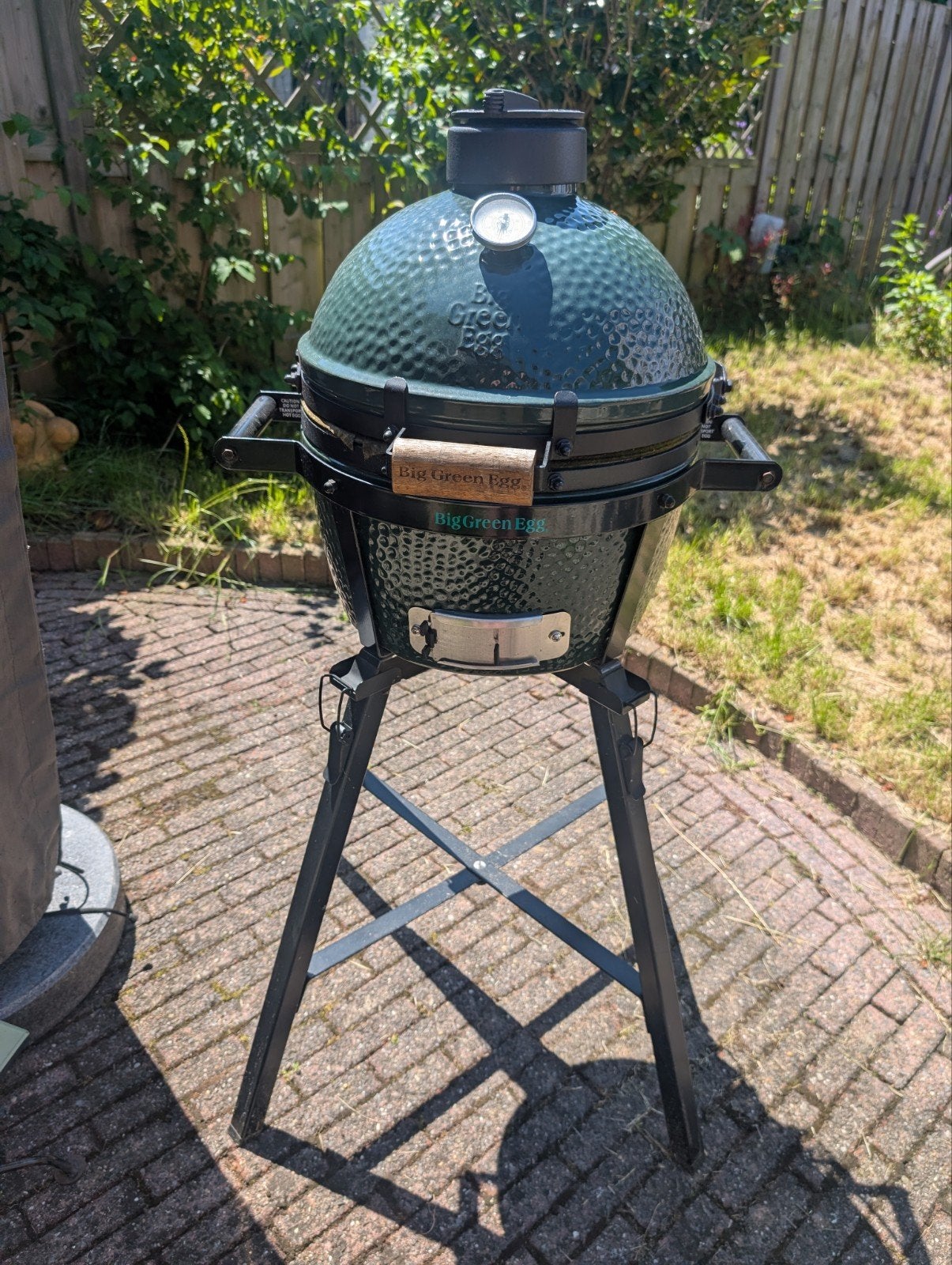 Big Green Egg MiniMax met onderstel en accessoires, Ophalen, Gebruikt, Big Green Egg