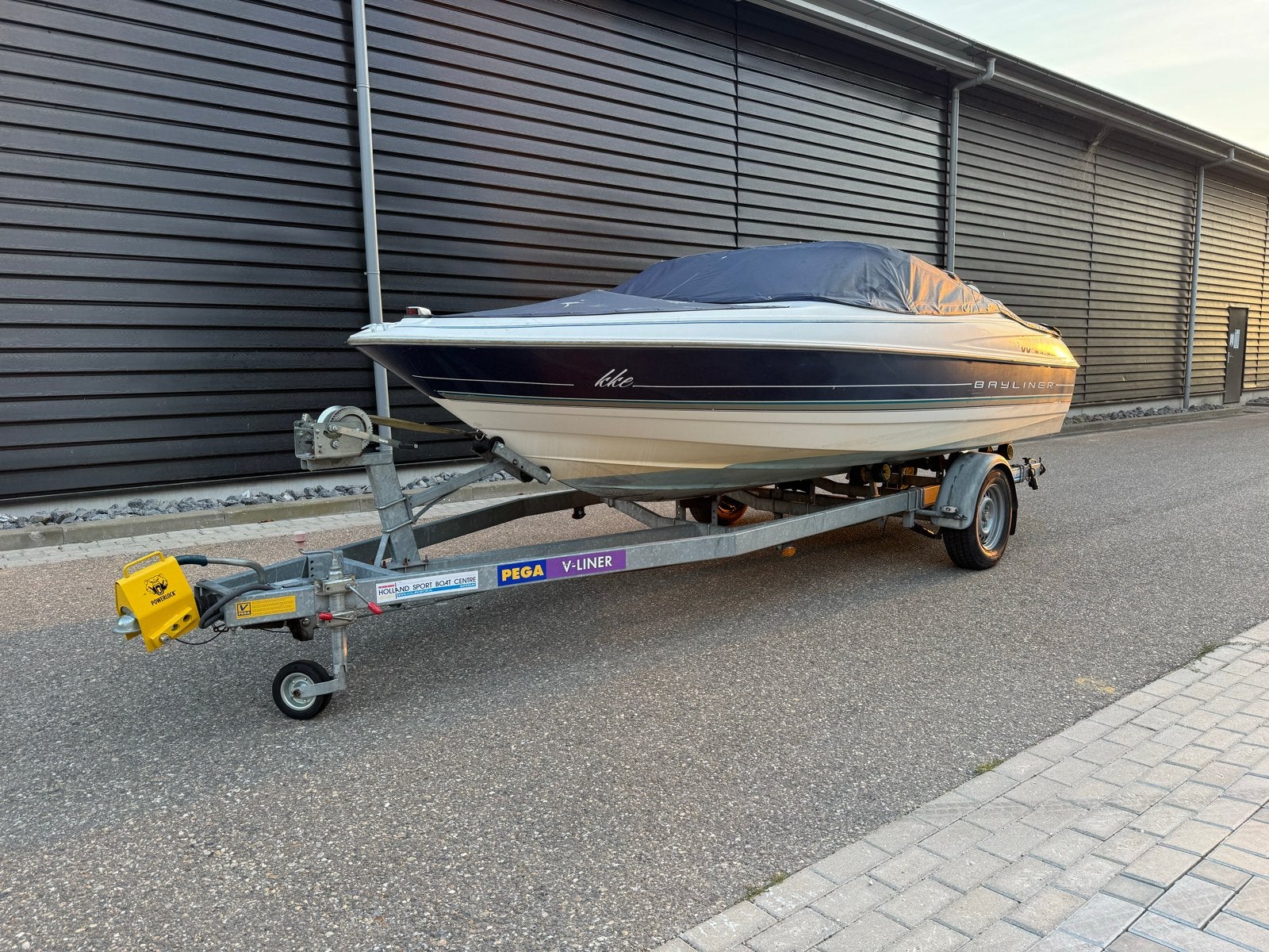 Bayliner boot zonder motor tekoop. Buitenboordmotor variant, Watersport en Boten, Speedboten, Ophalen, Gebruikt, Bayliner, Buitenboordmotor