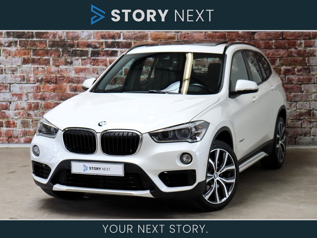 BMW X1 sDrive20i High Executive Sport Line Automaat / Naviga