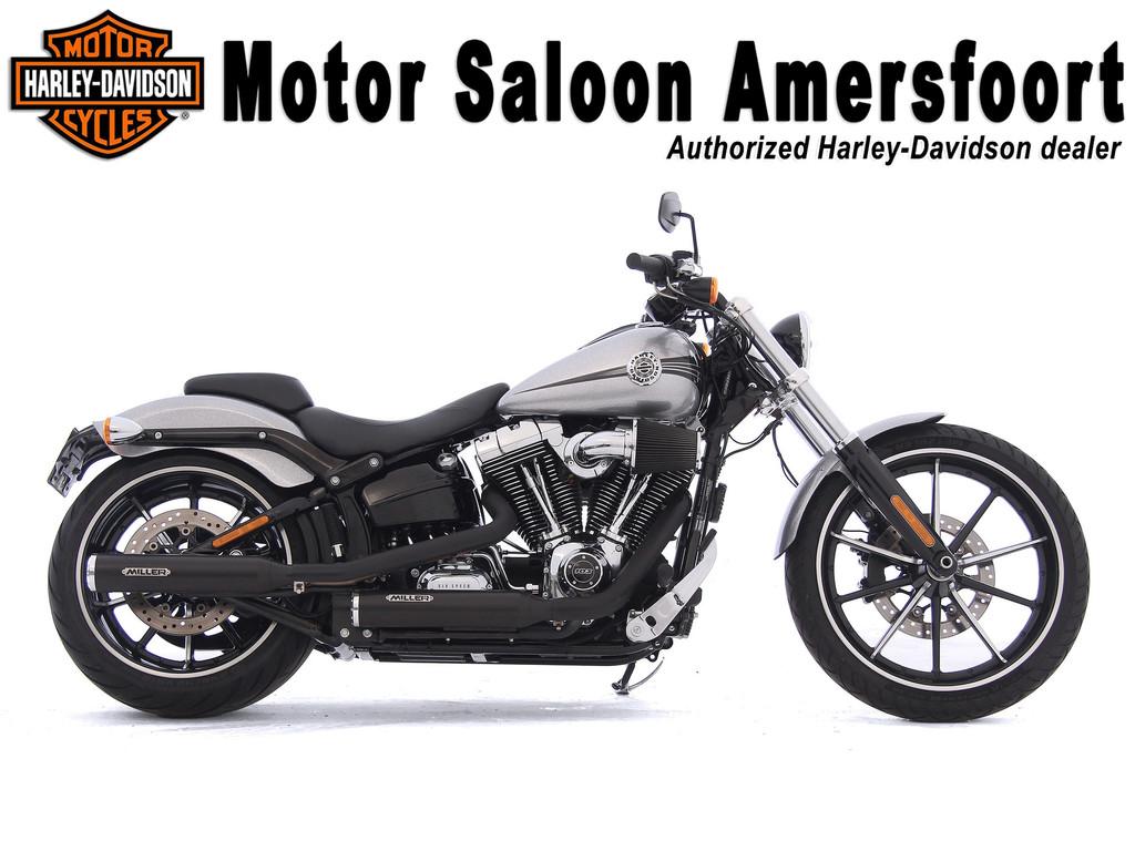Harley-Davidson FXSB SOFTAIL BREAKOUT (bj 2015), Motoren, Motoren | Harley-Davidson, Motor Saloon B.V., 1690 cc, Info@motorsaloon.nl