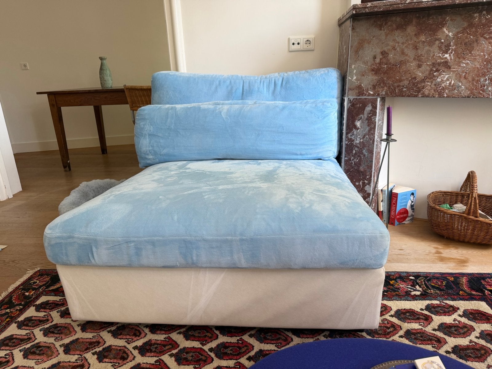 Décor Amsterdam lichtblauwe fluwelen chaise longue, Ophalen, Eenpersoons, 125 tot 150 cm, Zo goed als nieuw