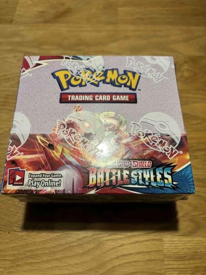 Pokémon TCG: Sword & Shield Battle Styles Booster Box, Hobby en Vrije tijd, Verzamelkaartspellen | Pokémon, Ophalen of Verzenden