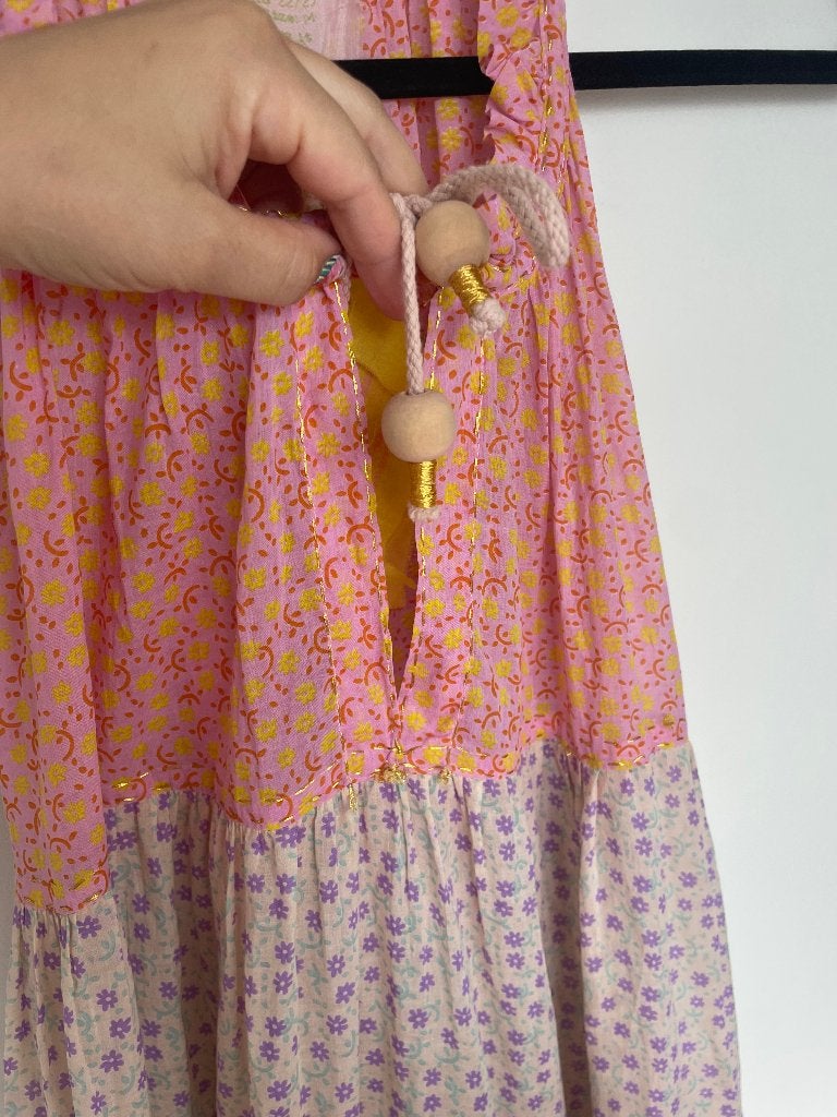 Yvonne S Maxi Hippydress floral roze gelaagd M mouwloos, Maat 38/40 (M), Yvonne S, Miss May SARL, 42 rue Monge, 75005 Parijs, Frankrijk