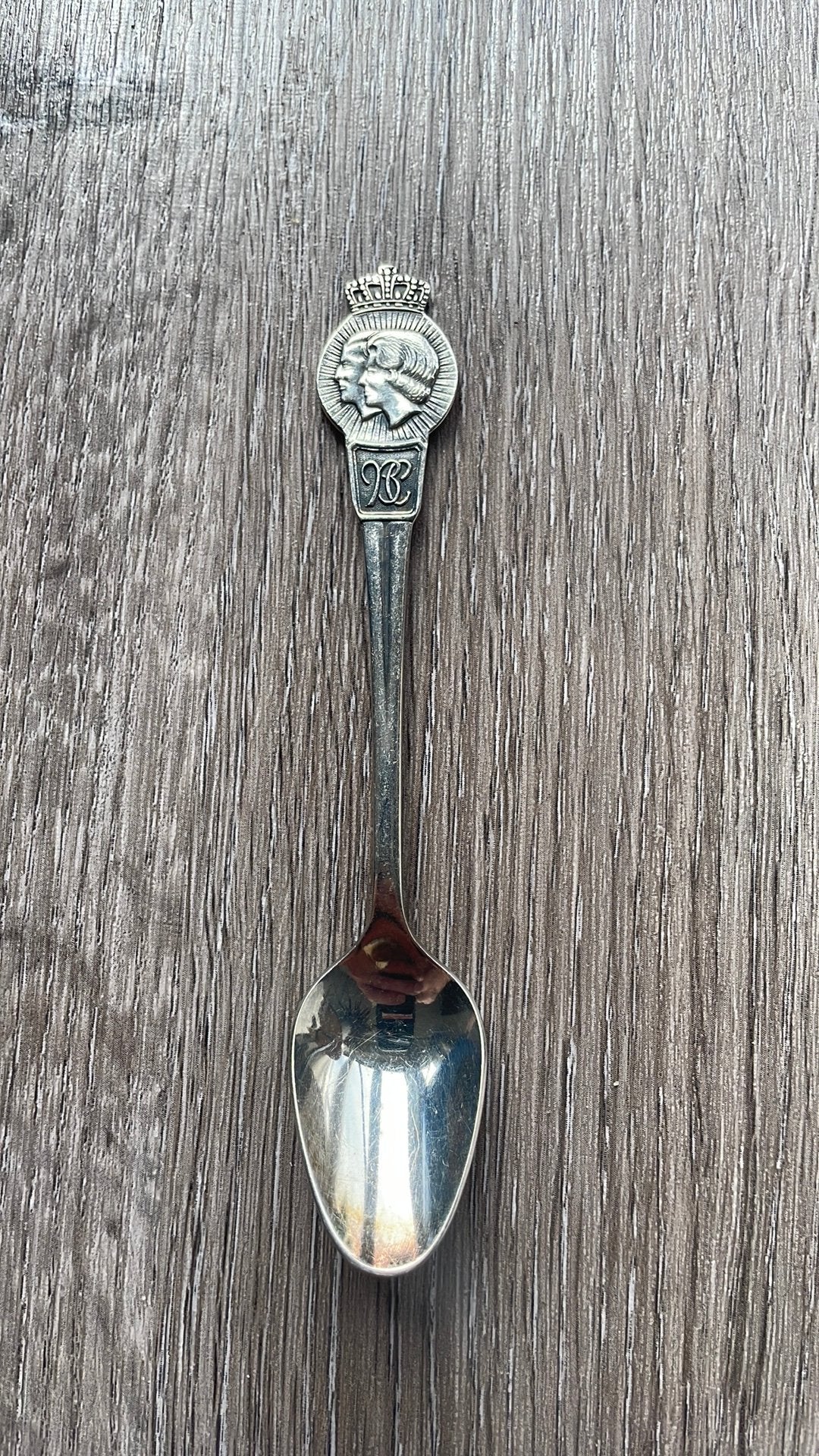 Thee- koffie lepeltje van Juliana en Beatrix uit 1966, Antiek en Kunst, Ophalen of Verzenden