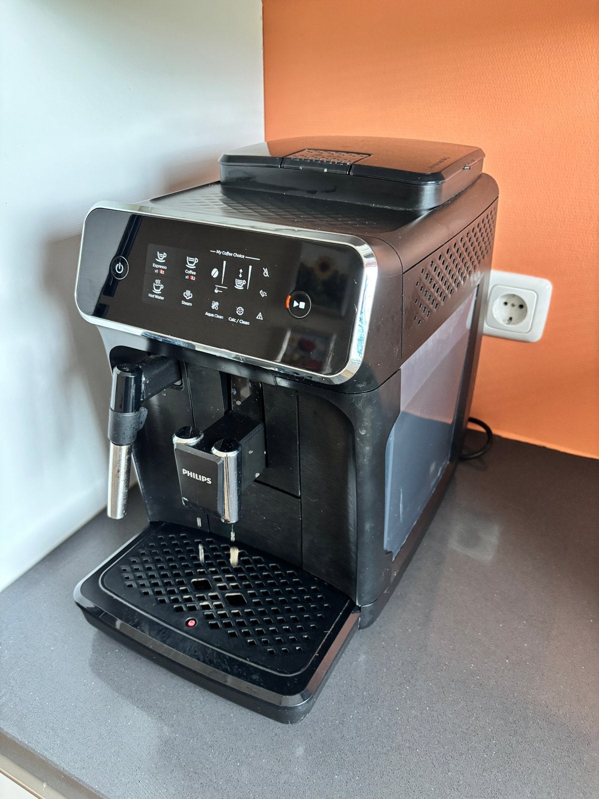 Philips EP 2220 volautomatische koffiemachine, Witgoed en Apparatuur, Koffiezetapparaten, Gebruikt, Koffiemachine, Ophalen of Verzenden
