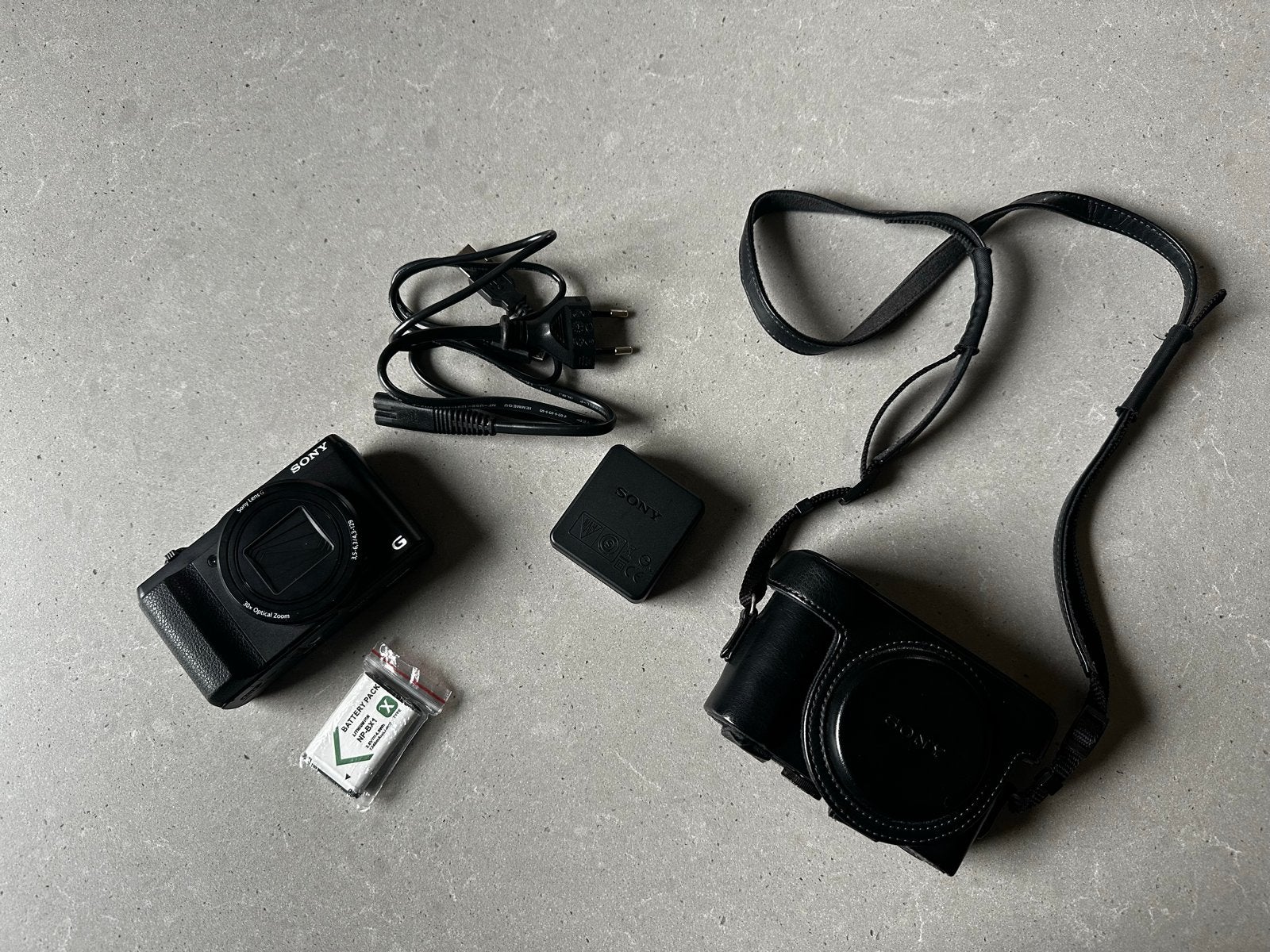 Sony Cyber-shot DSC-HX50V Compactcamera met 30x optische zoo, Gebruikt, Beeldstabilisatie, Ophalen of Verzenden, Compactcamera