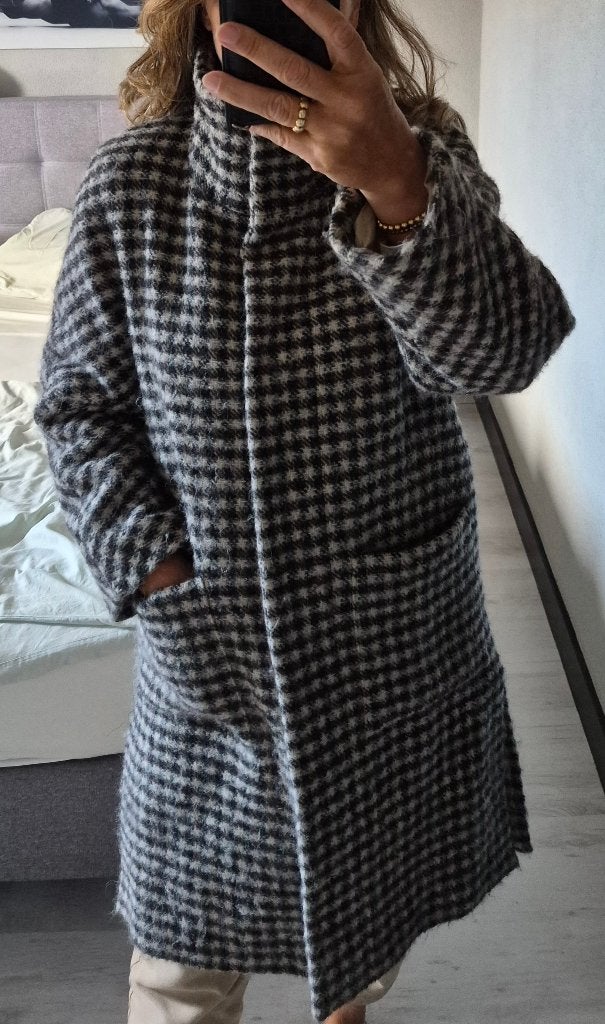 Prachtige jas van Max Mara, maat 40, Maat 38/40 (M), Meerkleurig, Max Mara, Ophalen of Verzenden