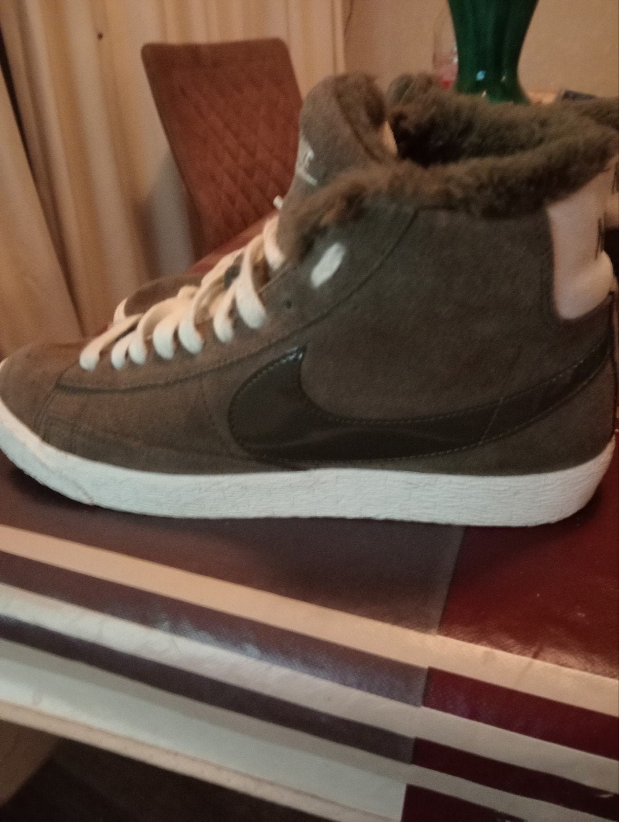Nike schoenen met bont maat 40, Kleding | Heren, Schoenen, Ophalen, Zo goed als nieuw