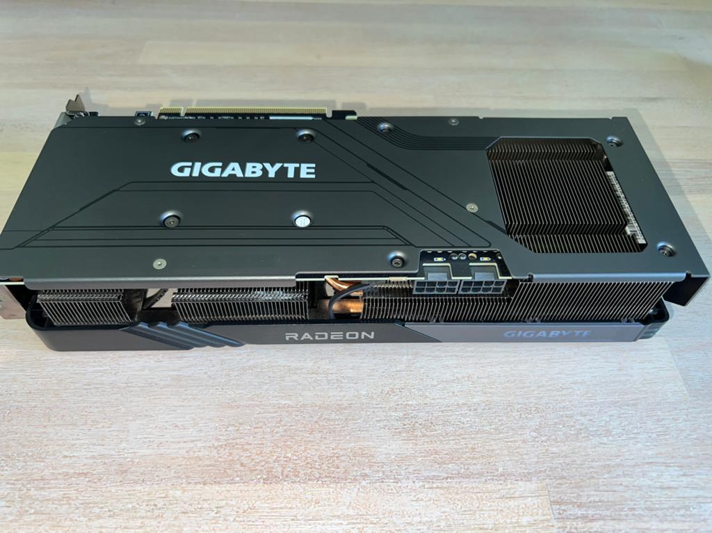 Gigabyte RX 7600 XT 16GB VRAM, Computers en Software, Videokaarten, Zo goed als nieuw, Ophalen of Verzenden