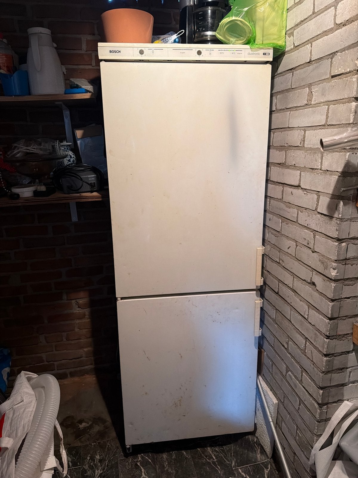 Gebruikte Bosch Koelkast met Vriezer - Duotronic, Witgoed en Apparatuur, Koelkasten en IJskasten, Ophalen, Gebruikt, 200 liter of meer