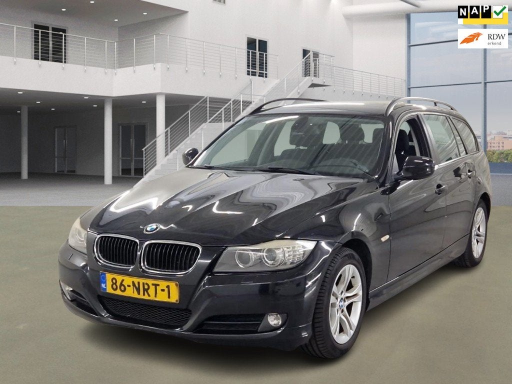 BMW 3-serie Touring 318i Business Line, Auto's, Euro 5, Achterwielaandrijving, Zwart, Origineel Nederlands