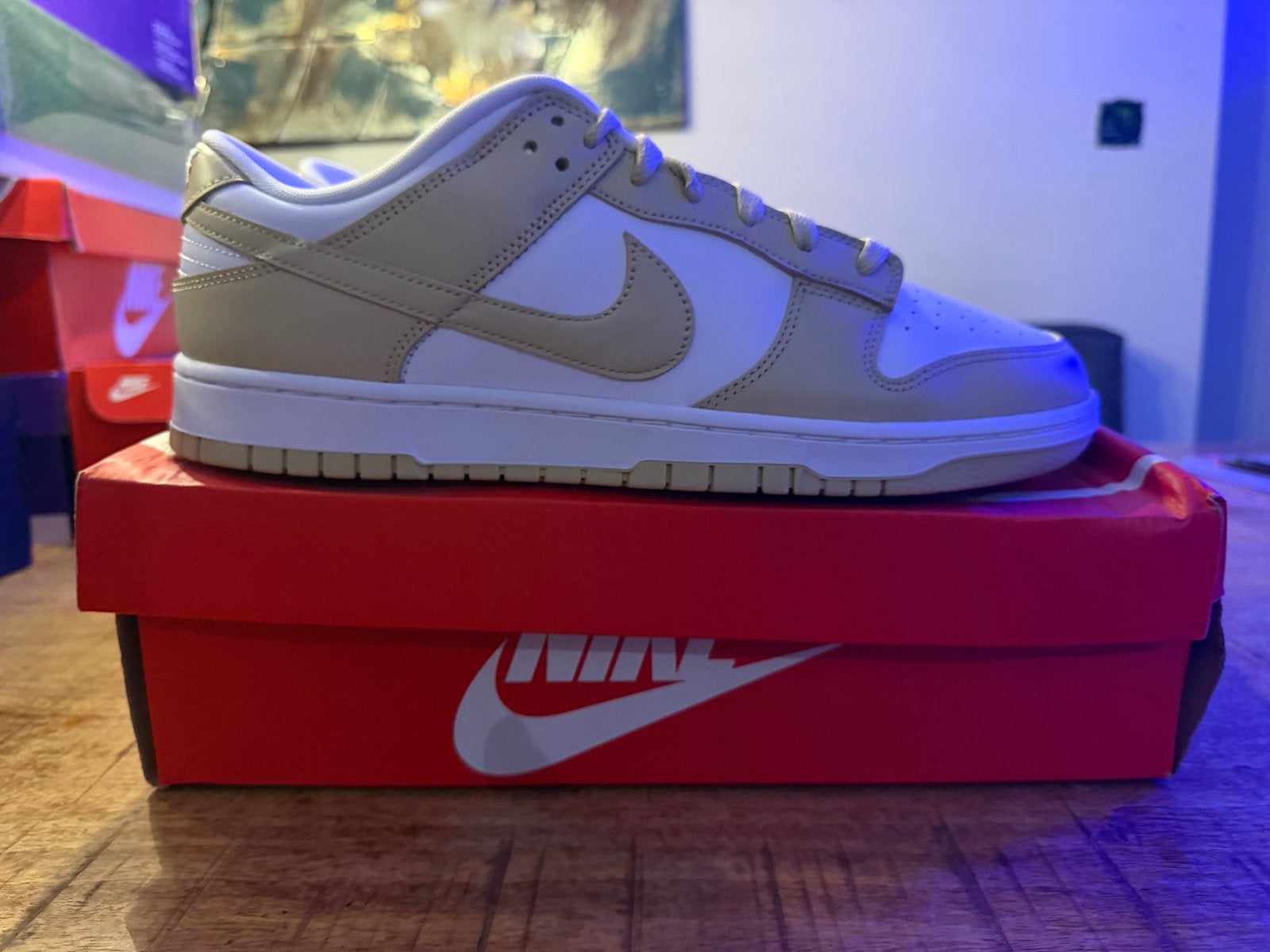 Nike Dunk low team gold, Ophalen of Verzenden, Nieuw, Wit, Sneakers of Gympen