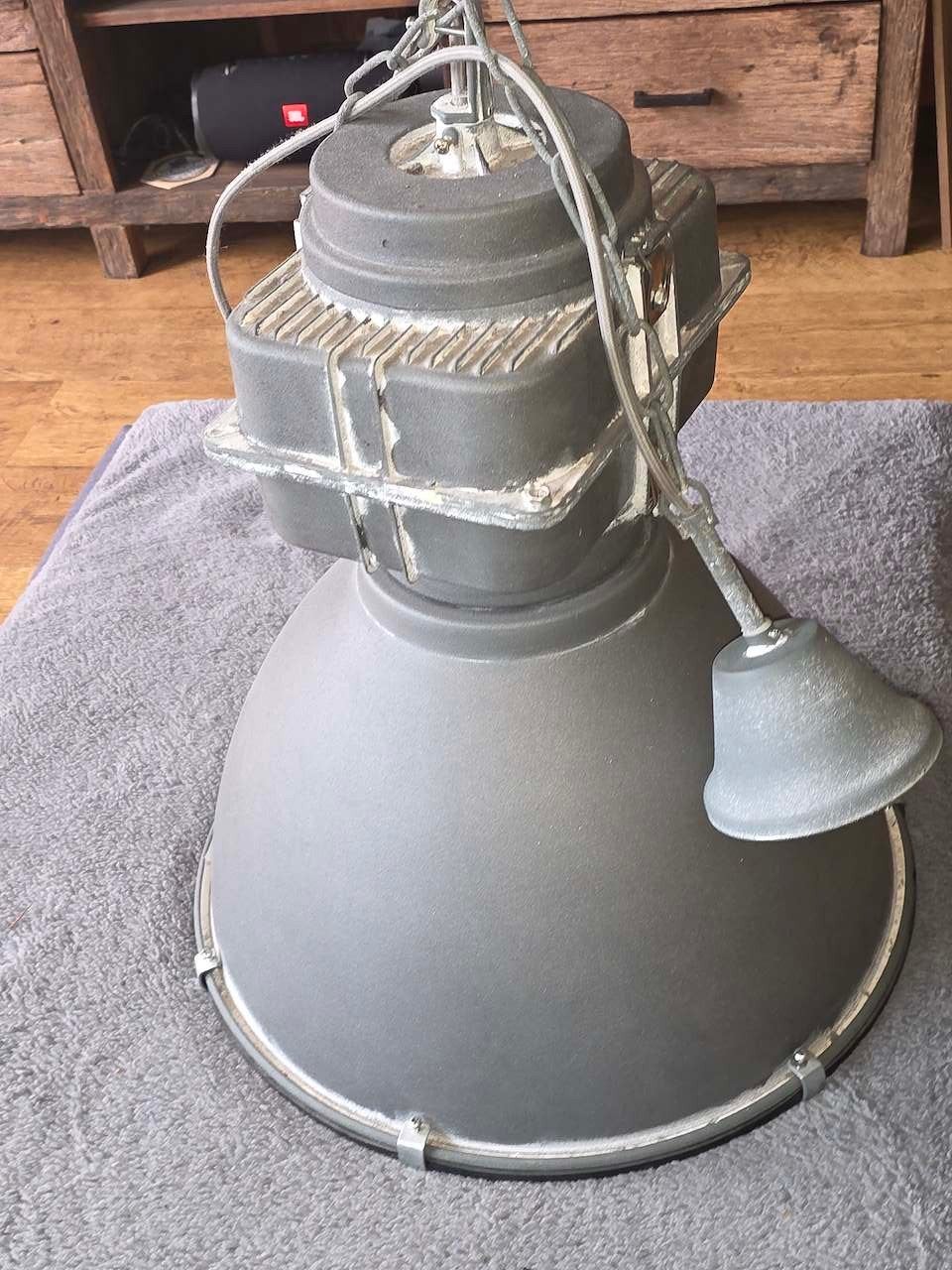 industriële lamp, Huis en Inrichting, Ophalen, Zo goed als nieuw, Metaal, Industrieel