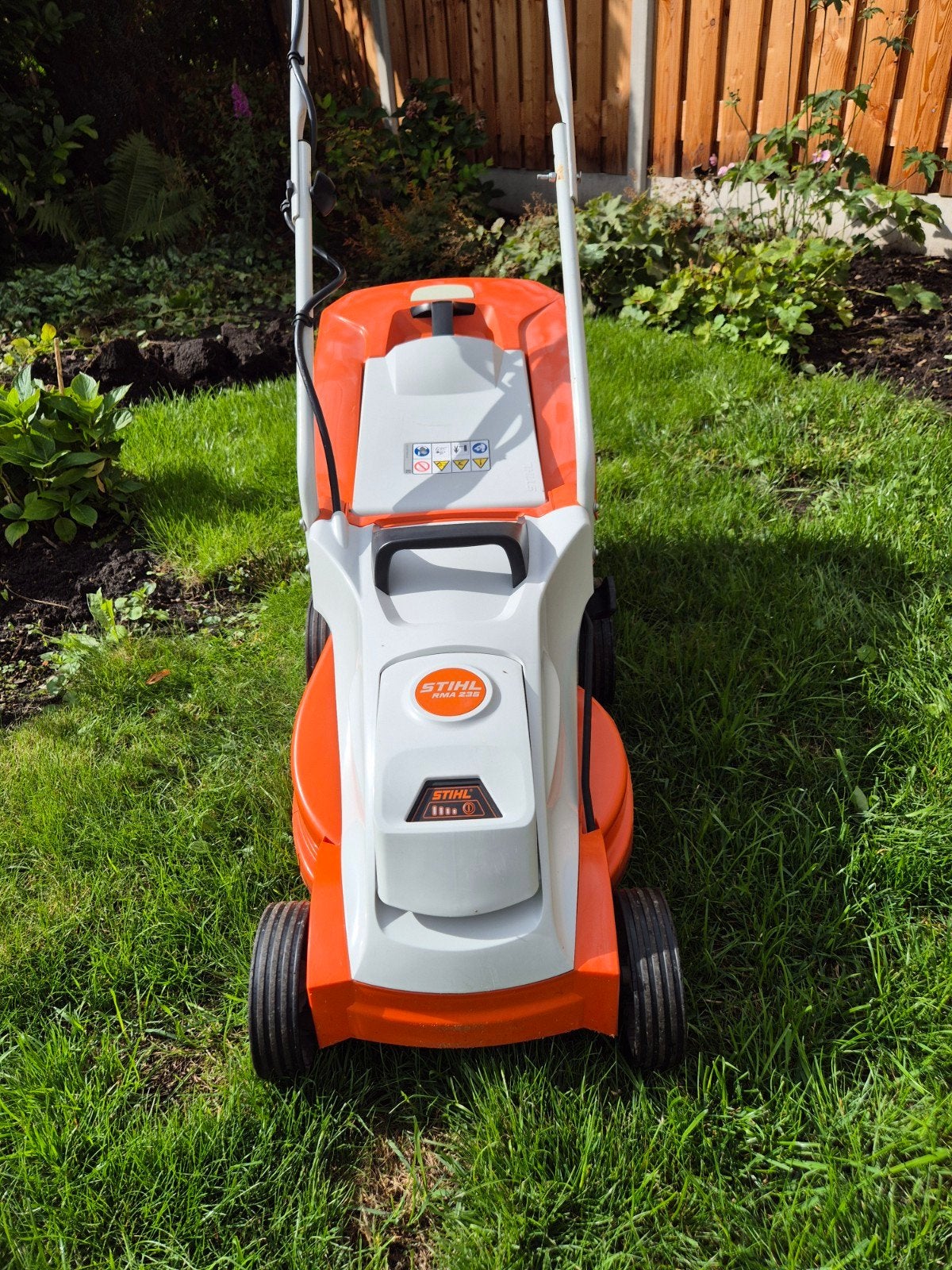 stihl rma 235 met accu en lader, Ophalen