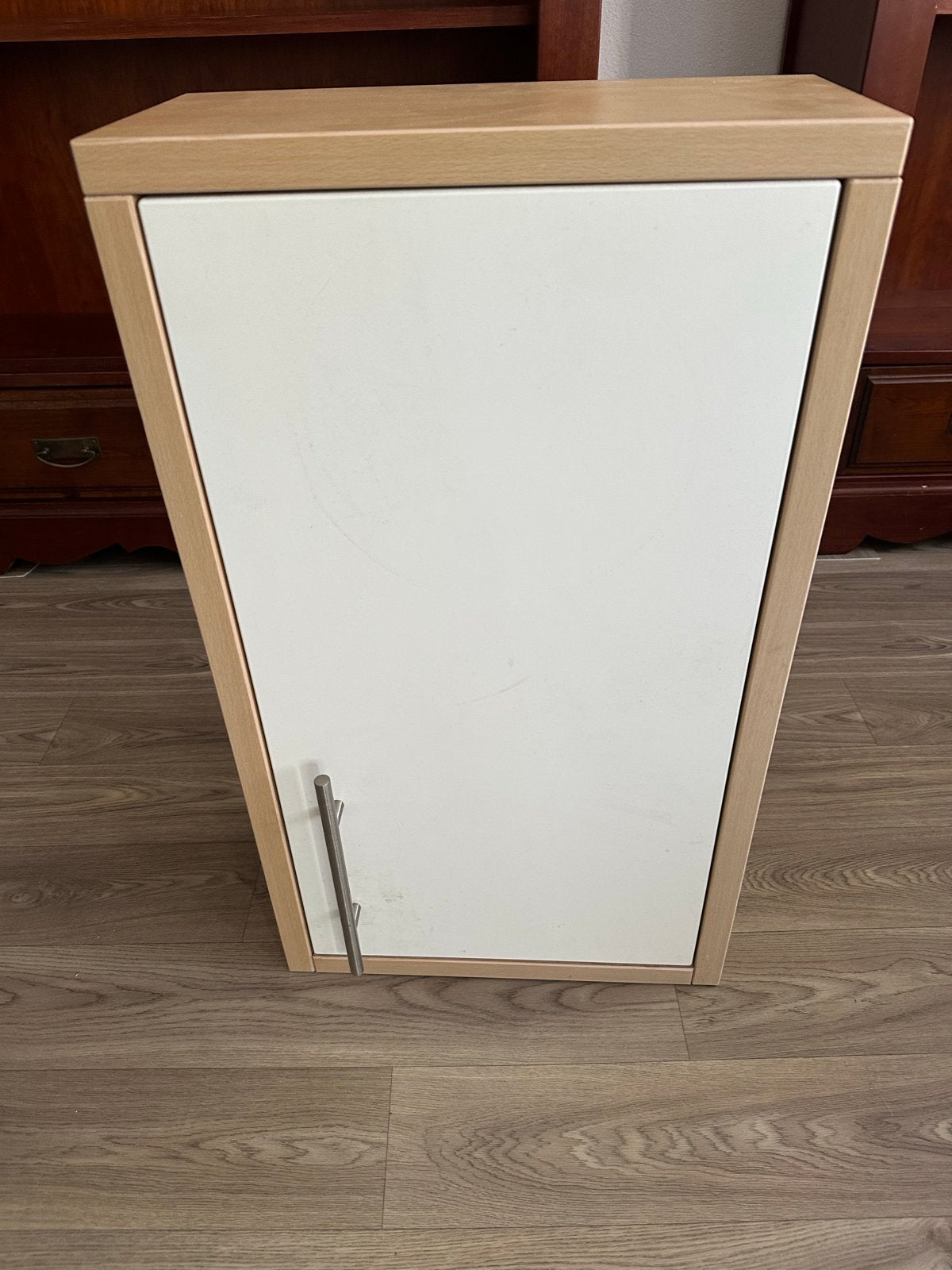 Houten kastje met glazen planken - 19x40x70h, Huis en Inrichting, Kasten | Overige, Ophalen, Gebruikt