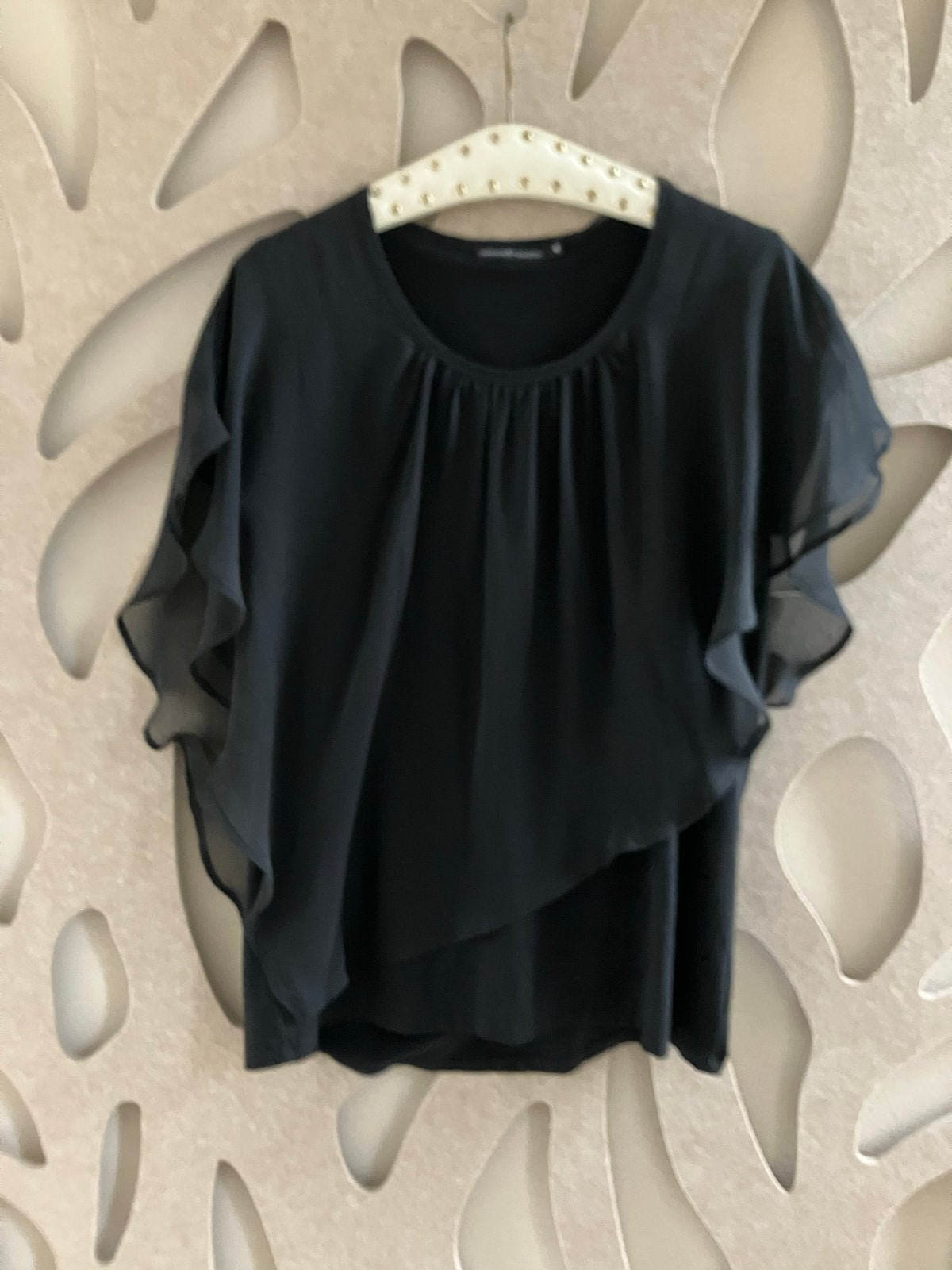 Donna Dura Zwarte Top met Chiffon Overlay Maat 40, Maat 38/40 (M), Zwart, Ophalen of Verzenden, Zo goed als nieuw