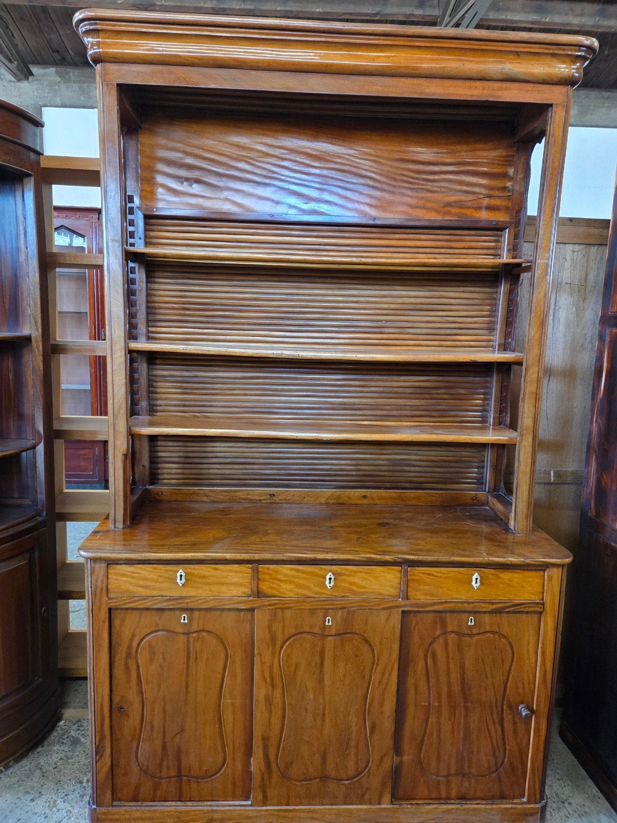 prachtige boekenkast ~ servieskast ~ boekenkast ~archiefkast, Antiek en Kunst, Ophalen