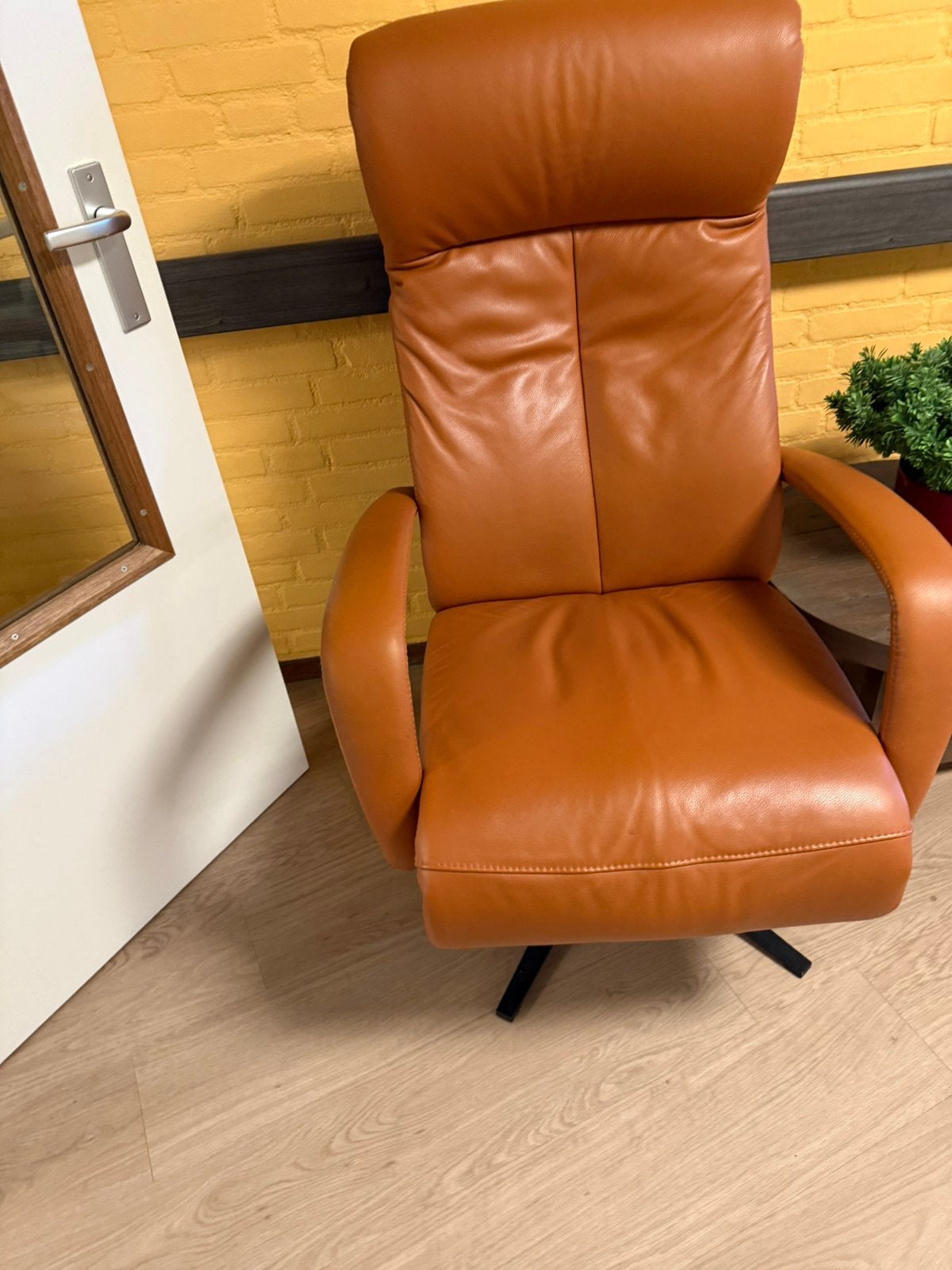Foto 3 van Leren relaxfauteuil – zo goed als nieuw