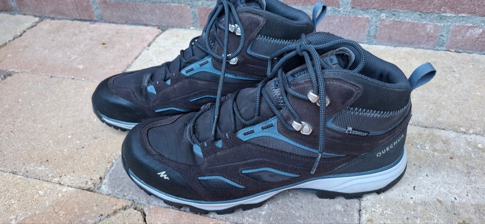Berg/ wandelschoenen quechua 45, Sport en Fitness, Loopsport en Atletiek, Ophalen of Verzenden, Zo goed als nieuw, Overige typen