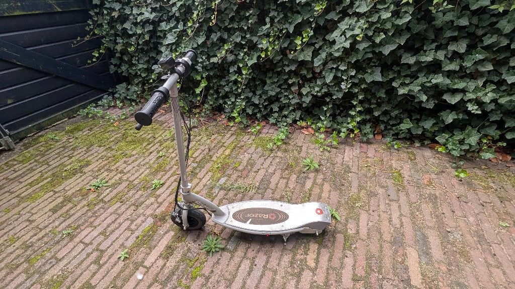 Razor E100 elektrische step, Fietsen en Brommers, Ophalen, Gebruikt, Elektrische step (E-scooter), Razor