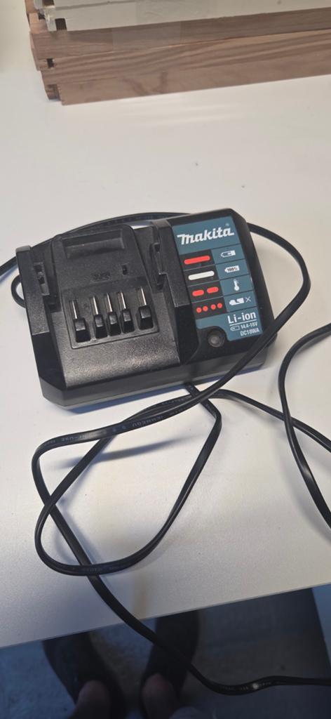 Makita, Doe-het-zelf en Verbouw, Gereedschap | Machine-onderdelen en Toebehoren, Ophalen, Gebruikt
