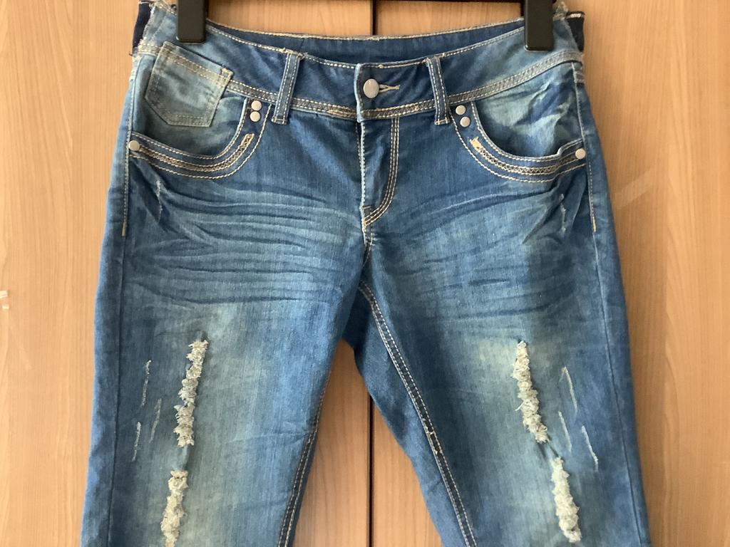 Spijkerbroek.    3//4.   model!  van.     Rainbow., Kleding | Dames, Spijkerbroeken en Jeans, Verzenden, Zo goed als nieuw, Blauw