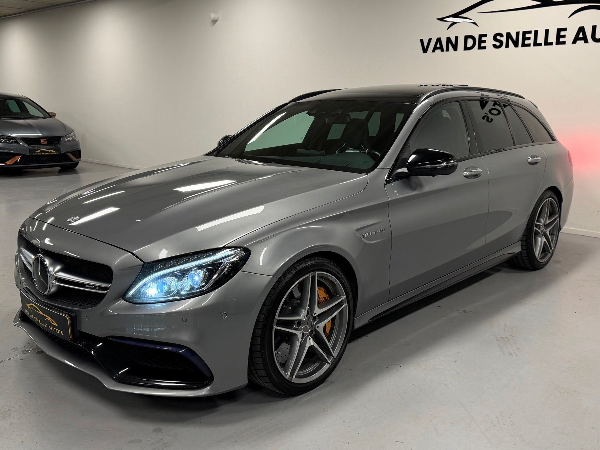 Mercedes-Benz C63 S Estate AMG KERAMISCH/SCHAALSTOELEN/PANO/, Automaat, Achterwielaandrijving, Gebruikt, Leder en Stof