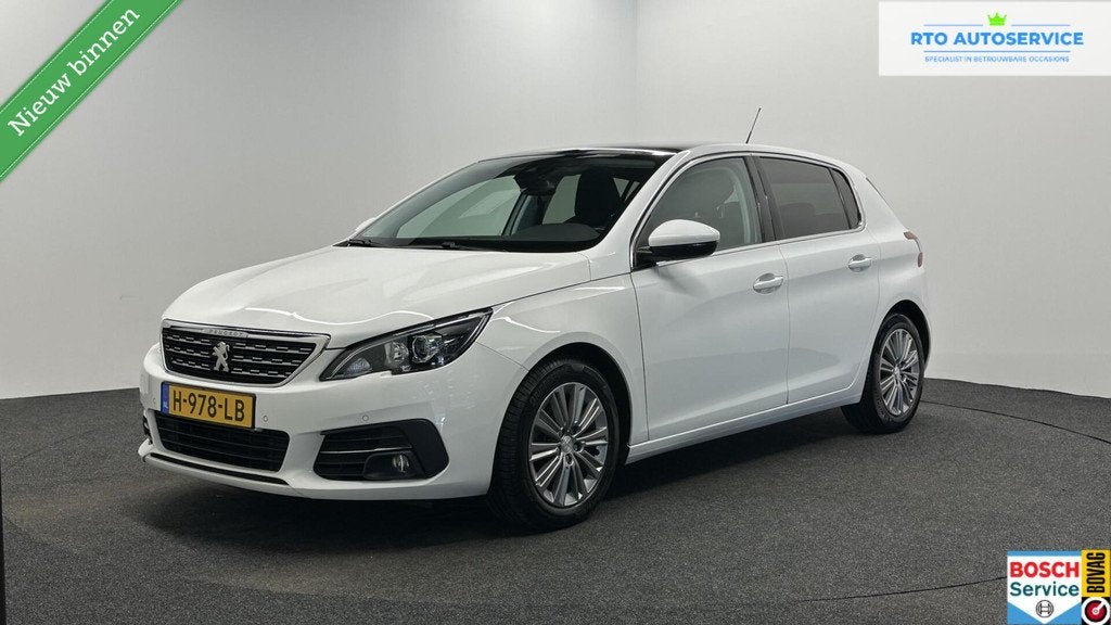Peugeot 308 1.2 PureTech Blue Lease Premium CAMERA CARPLAY N, Auto's, Peugeot, Voorwielaandrijving, Stof, Gebruikt, Euro 6
