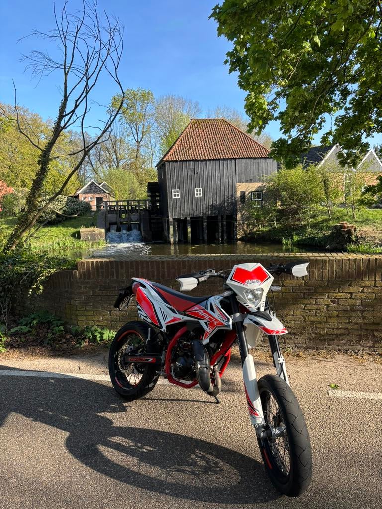 Beta rr 50 track 2021, Fietsen en Brommers, 6 versnellingen, Zo goed als nieuw, 50 cc, Ophalen
