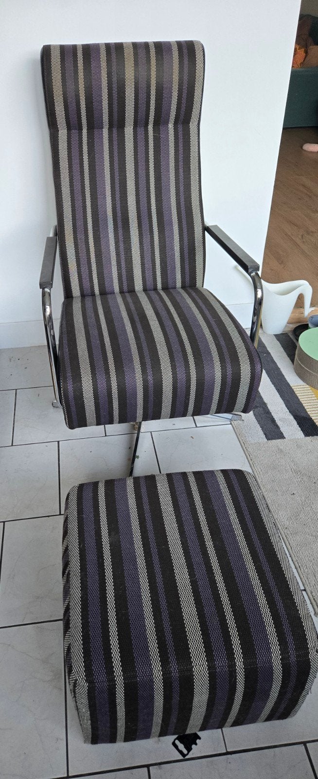 Vintage fauteuil met voetenbank - Jaren '70 design, Ophalen, Gebruikt, Overige kleuren, Kunststof