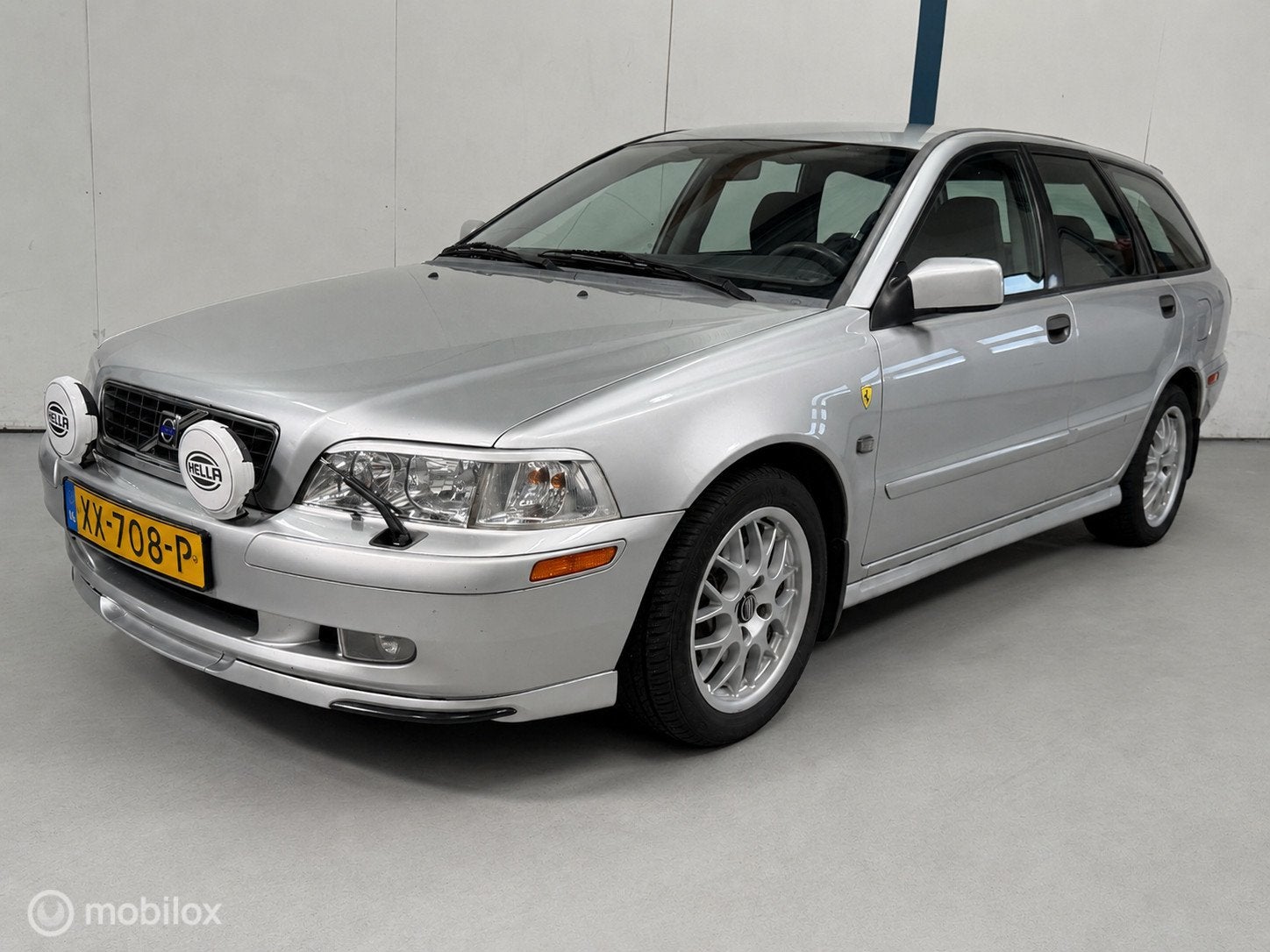 Volvo V40 1.8 Europa ZEER GOED ONDERHOUDEN, Auto's, Volvo, Voorwielaandrijving, Gebruikt, Lichtsensor, 4 cilinders