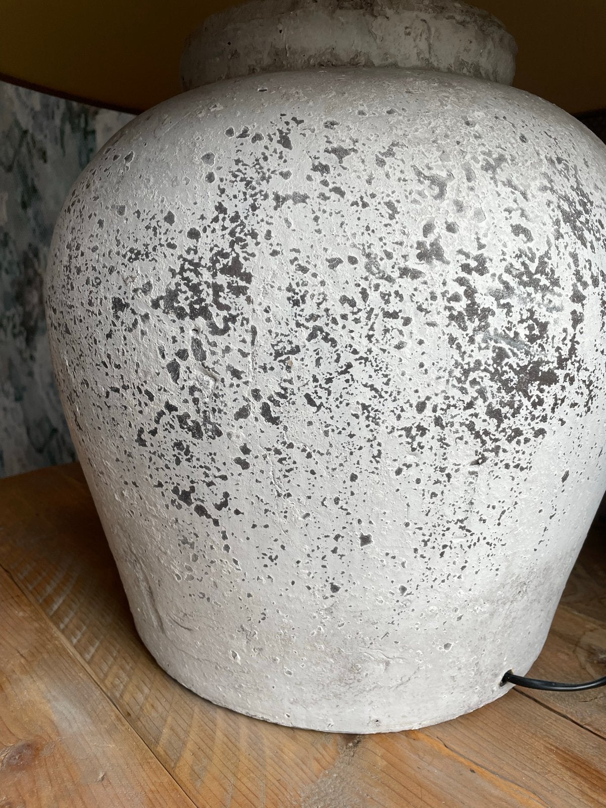Stijlvolle Kruiklamp Zand/Taupe - Landelijk & Modern, Beige, Keramiek, Ophalen of Verzenden, Landelijk