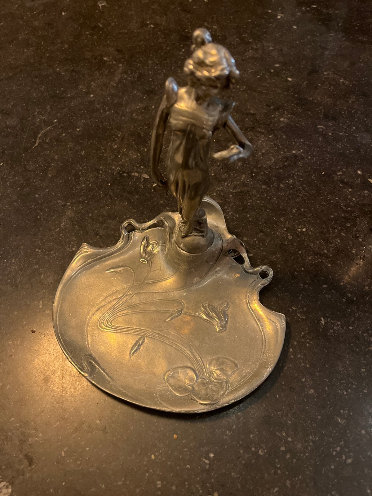 Art Nouveau schaal met dame - 95% tin, Ophalen of Verzenden