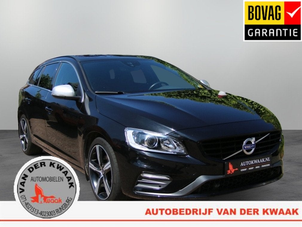 Volvo V60 2.0 T4 Momentum R-Design | Camera achter | Parkeer, Gebruikt, 4 cilinders, Zwart, 1600 kg