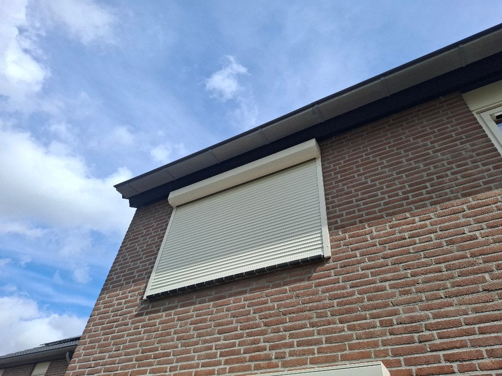 Rolluik met afstandsbediening, Ophalen, Zo goed als nieuw, 200 cm of meer, Elektrische bediening